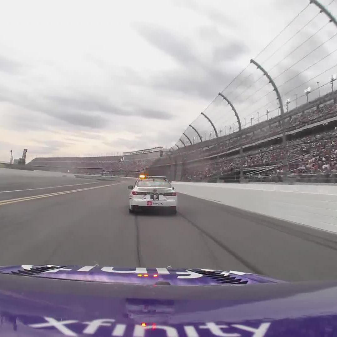 Daytona 500 Stage 2 Chaos: Big Wreck, Stage Win Under Caution Sparks Fan Frenzy and Debate